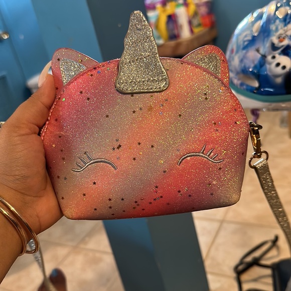 preowned Unicorn bag lightly used - Picture 2 of 2